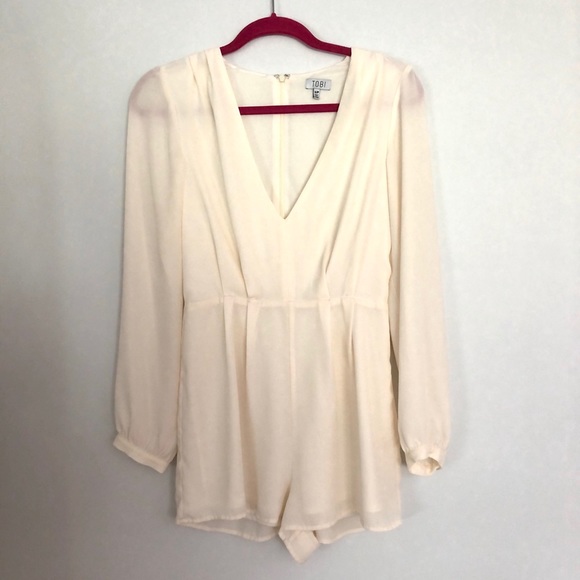 Tobi Dresses & Skirts - ✨Tobi Romper